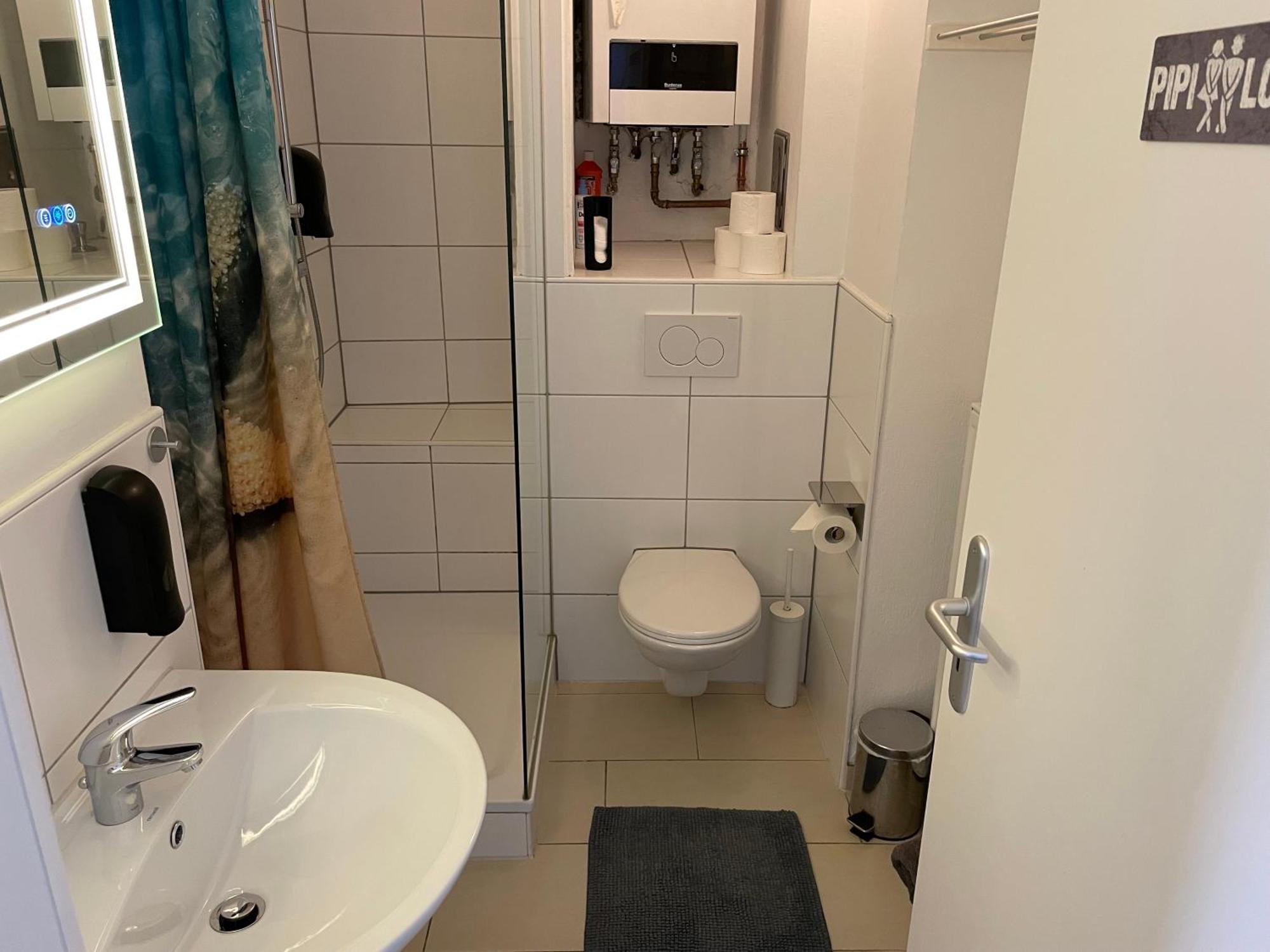 Schoenes Apartment Mitten In Der Stadt III 科布倫茨 外观 照片